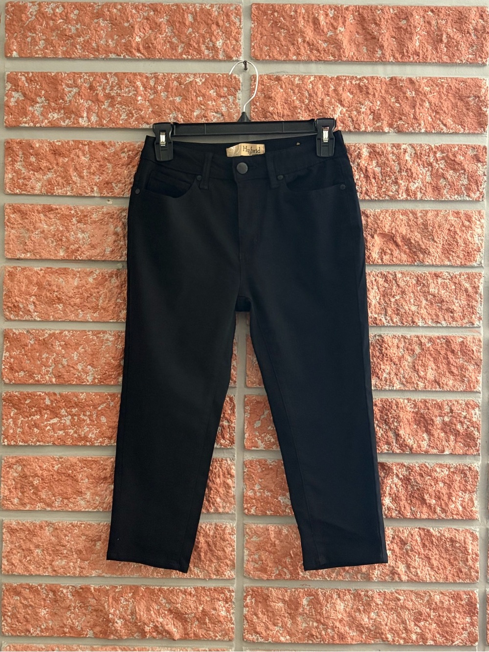 Hybrid & company Black Cropped Ponte Pants